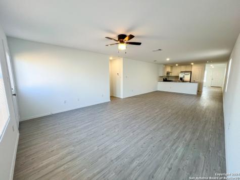 9811 Sanborn Grist San Antonio TX 78254