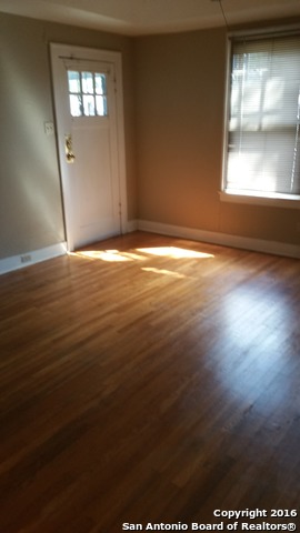 2223 E Houston Street San Antonio TX 78202
