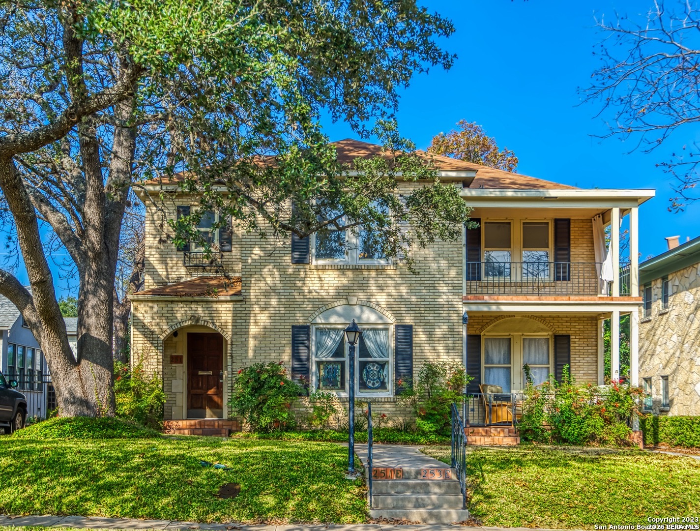 251 E Rosewood Avenue San Antonio TX 78212