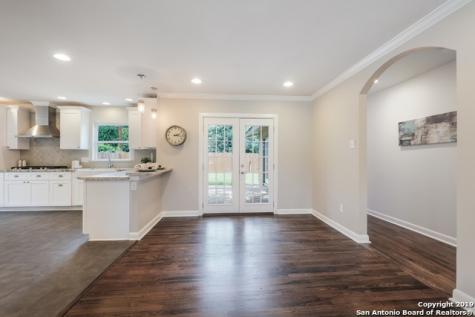743 Robinhood San Antonio TX 78209