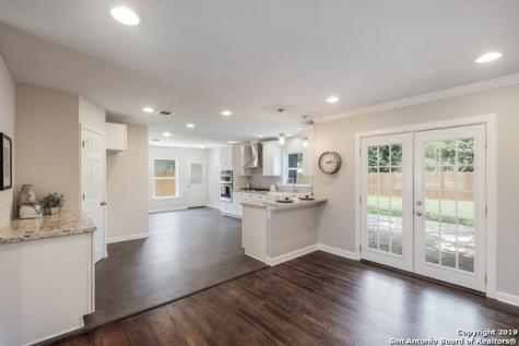 743 Robinhood San Antonio TX 78209