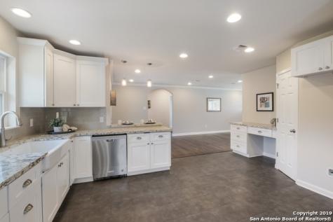 743 Robinhood San Antonio TX 78209