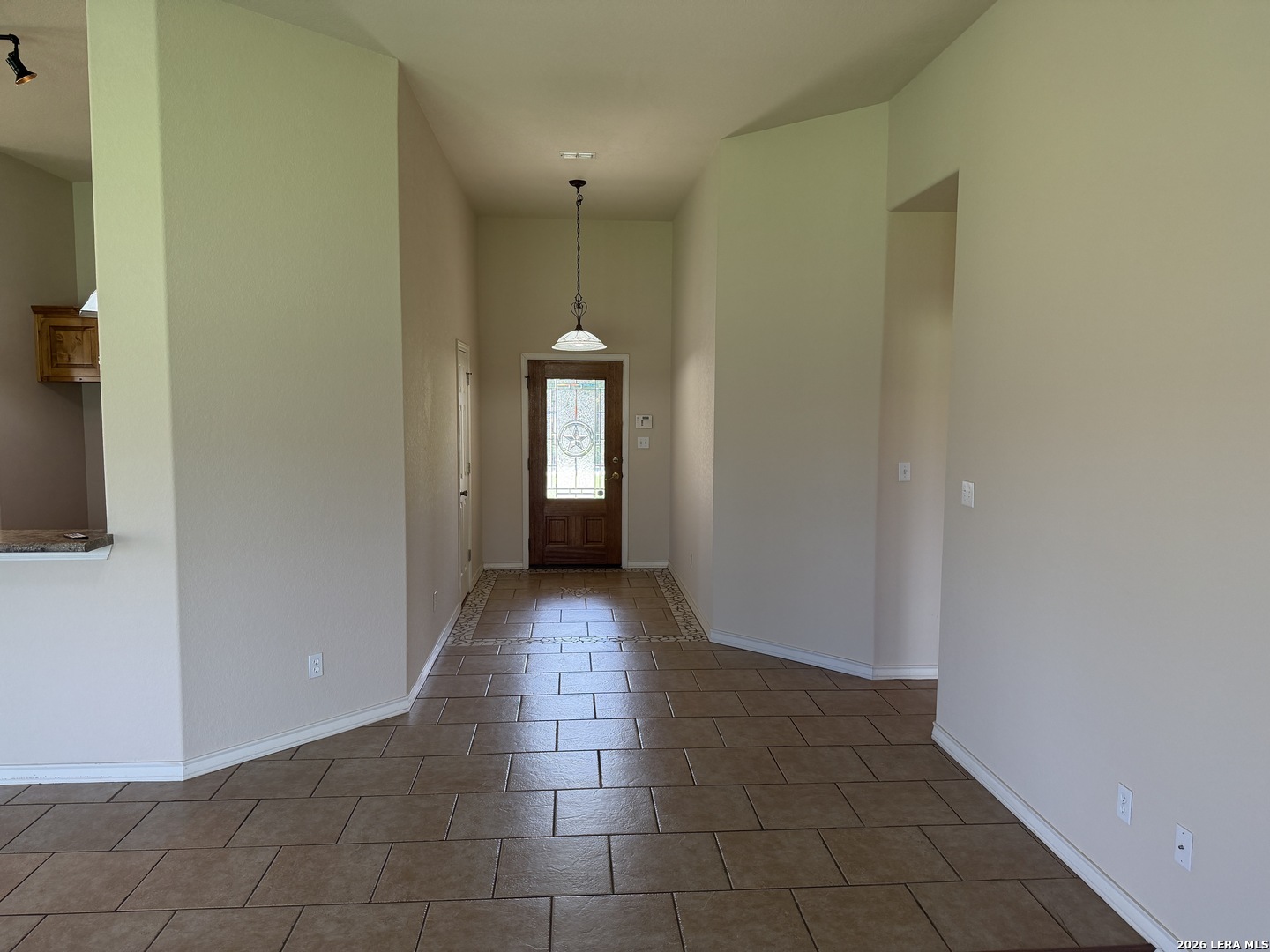 100 Crestway Floresville TX 78114