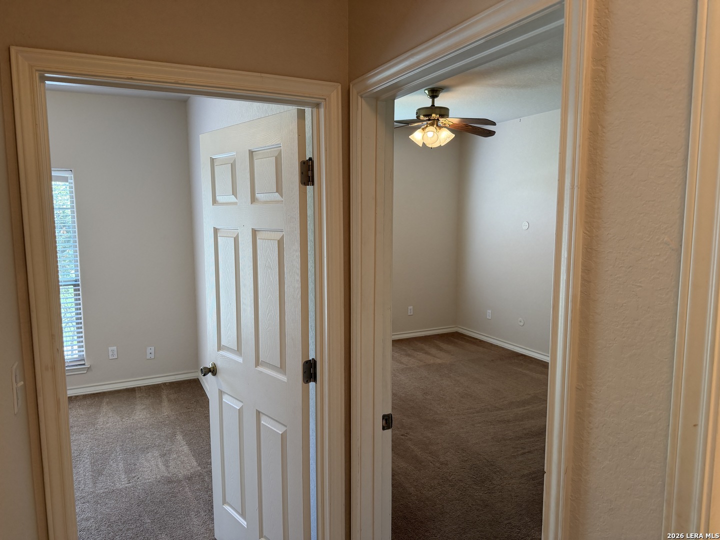 100 Crestway Floresville TX 78114