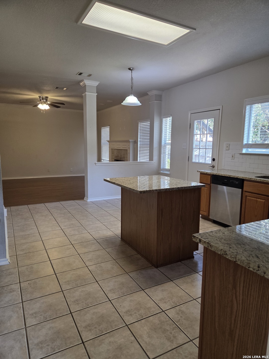 1906 Shoreham San Antonio TX 78260