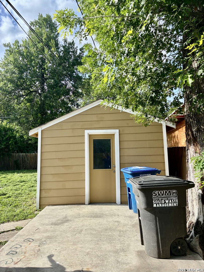 1535 Hermosa San Antonio TX 78201