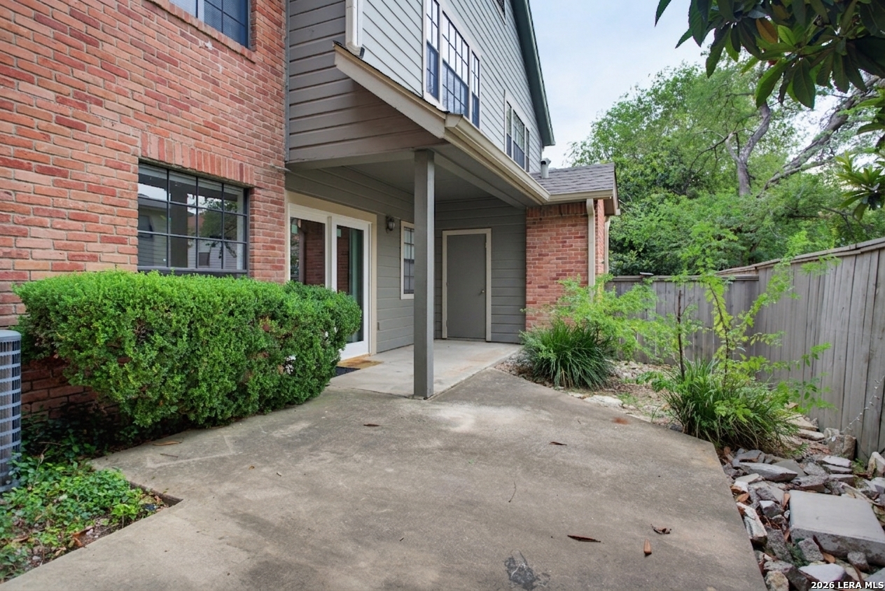 69 Chapel Hill Circle San Antonio TX 78240