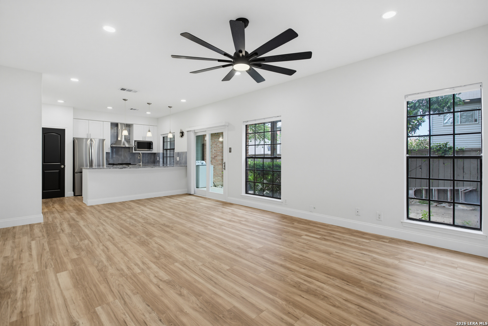 69 Chapel Hill Circle San Antonio TX 78240