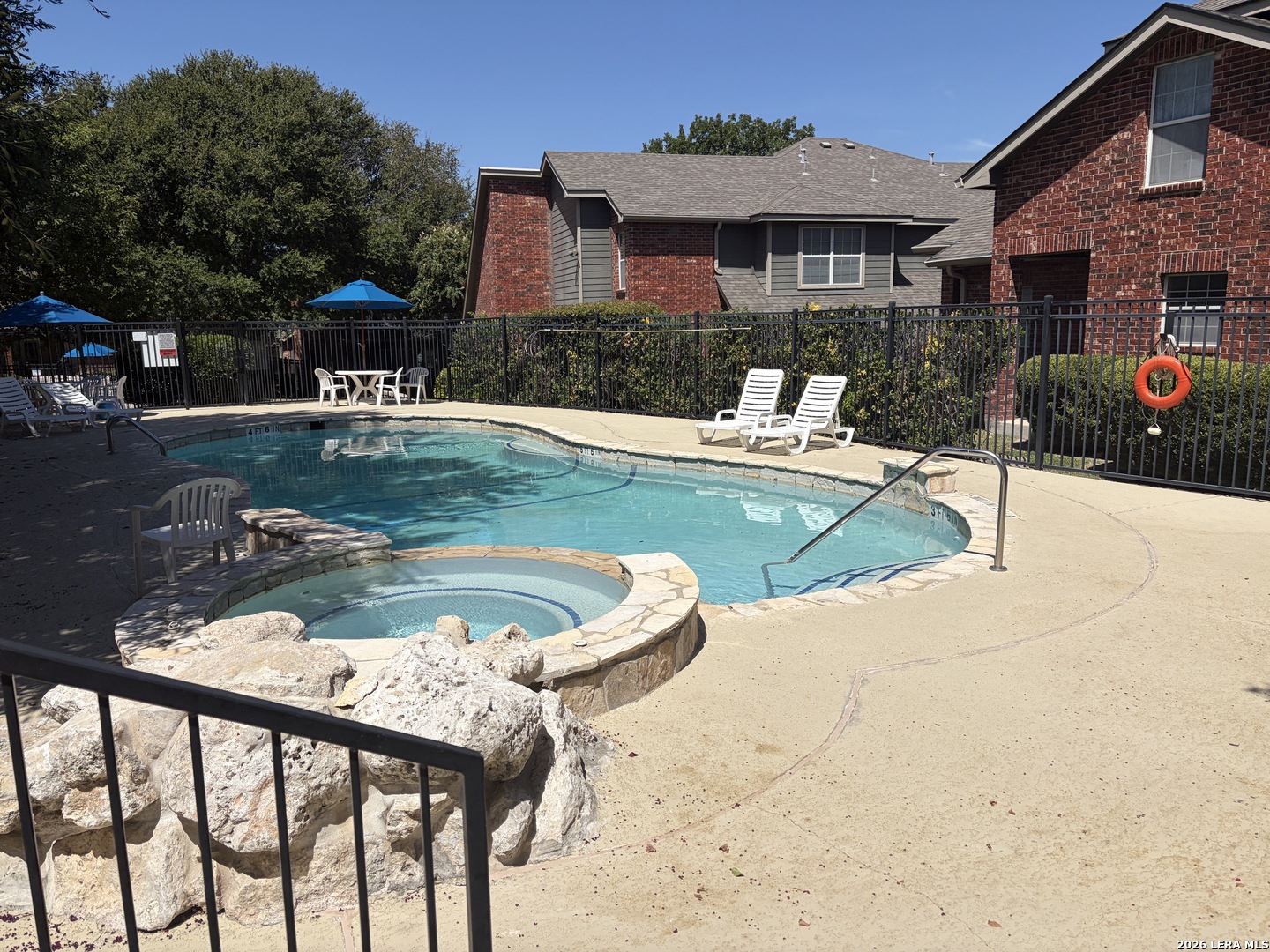 69 Chapel Hill Circle San Antonio TX 78240