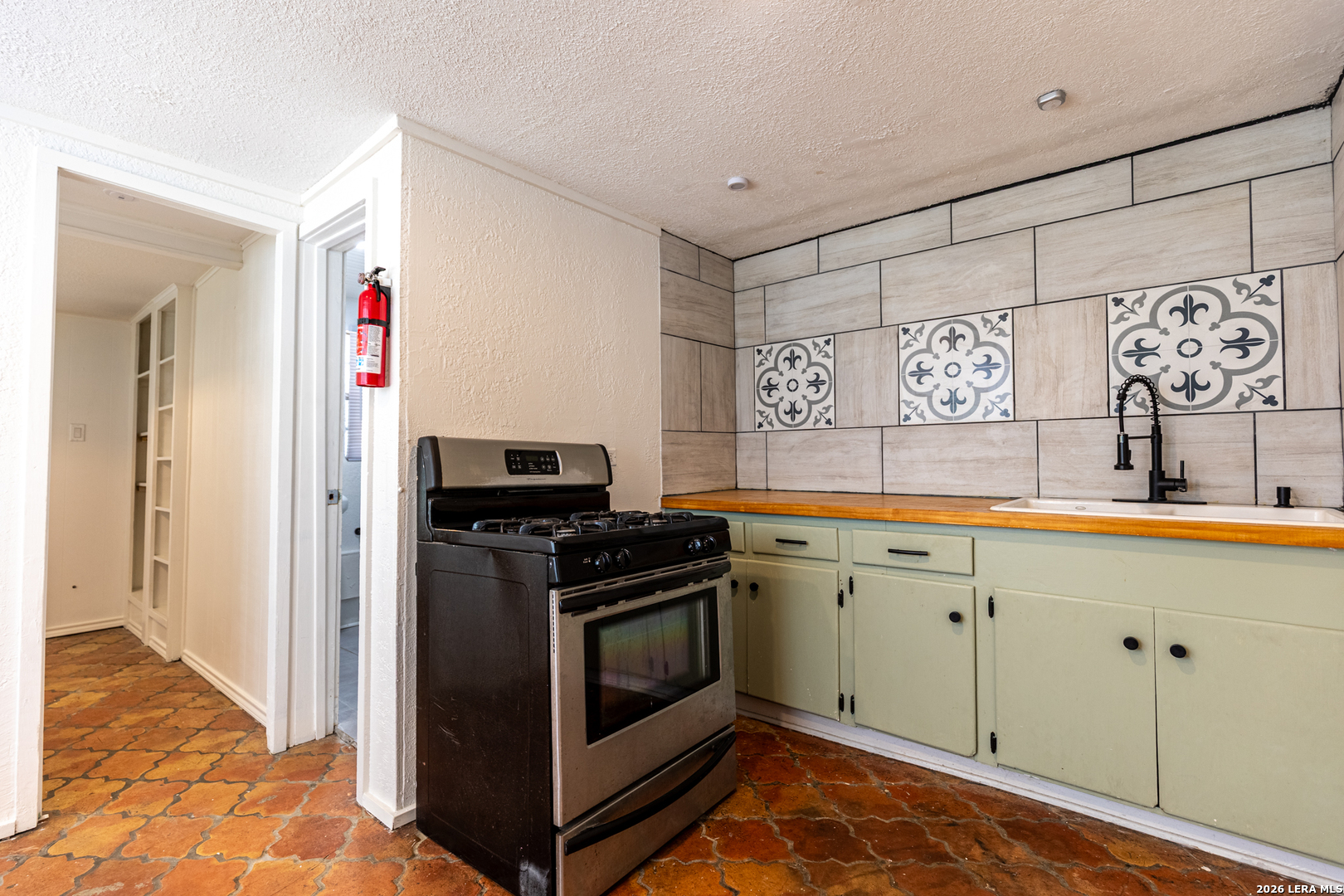 426 Woodlawn San Antonio TX 78212