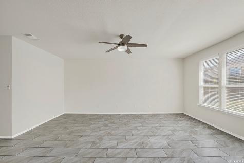 424 Landmark Falls Cibolo TX 78108