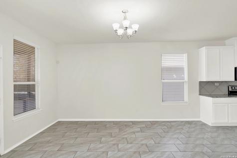 424 Landmark Falls Cibolo TX 78108