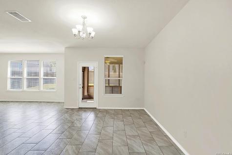 424 Landmark Falls Cibolo TX 78108