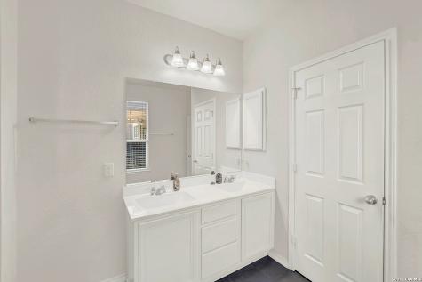424 Landmark Falls Cibolo TX 78108