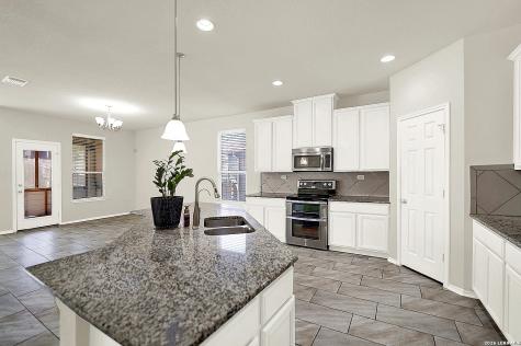 424 Landmark Falls Cibolo TX 78108