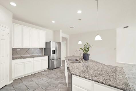 424 Landmark Falls Cibolo TX 78108