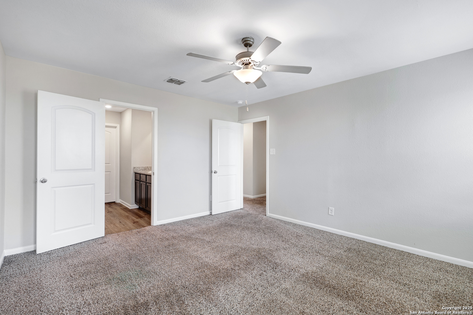 9226 Bennett Forest Converse TX 78109