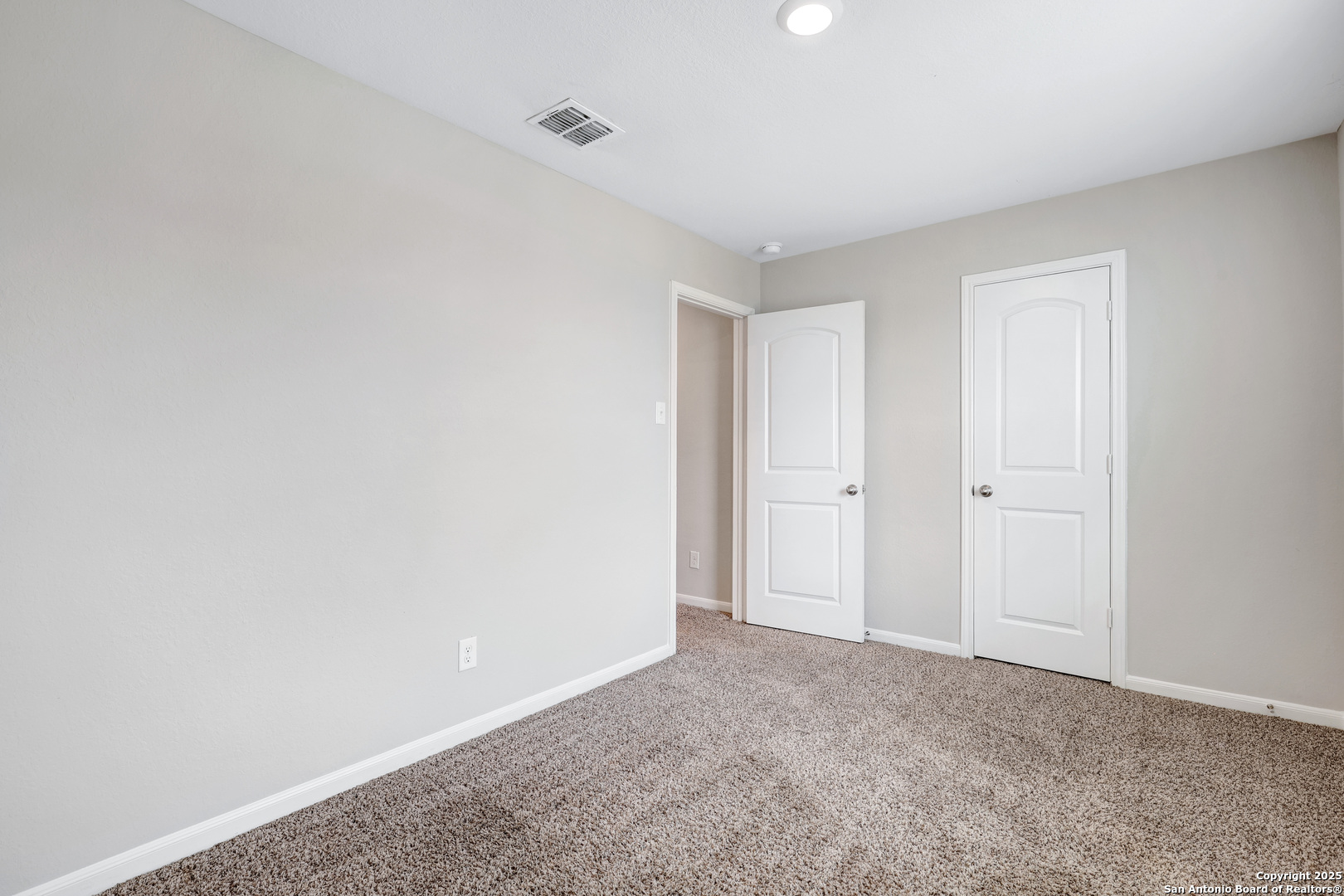 9226 Bennett Forest Converse TX 78109