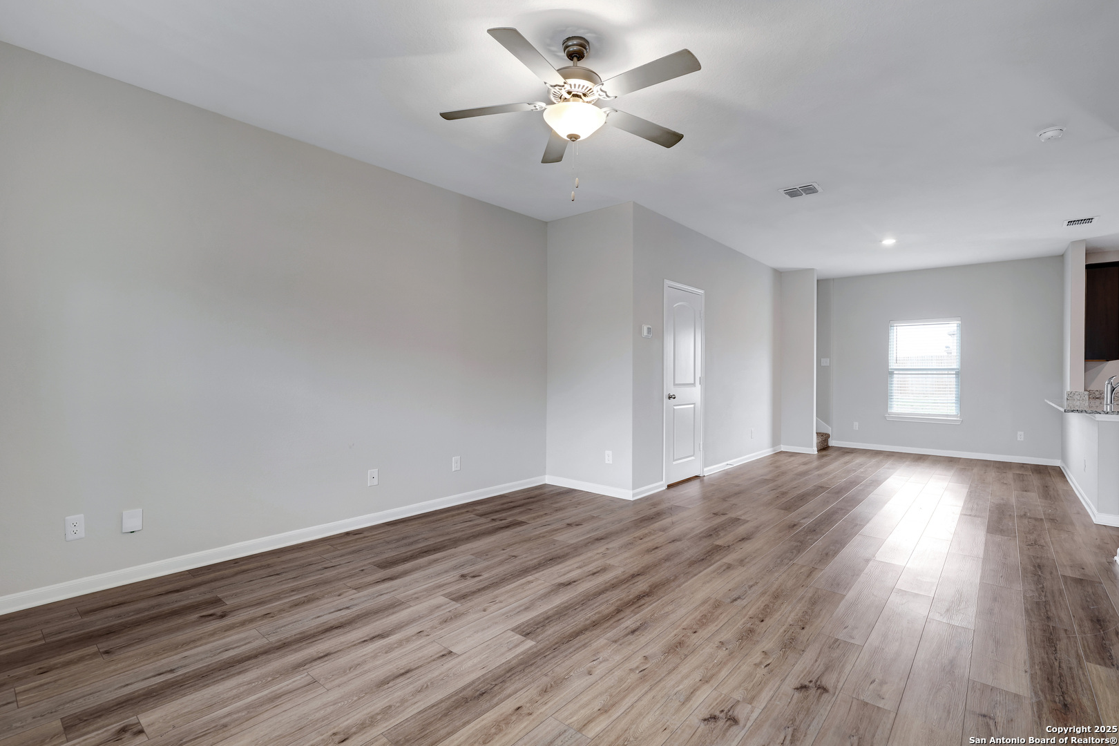 9226 Bennett Forest Converse TX 78109