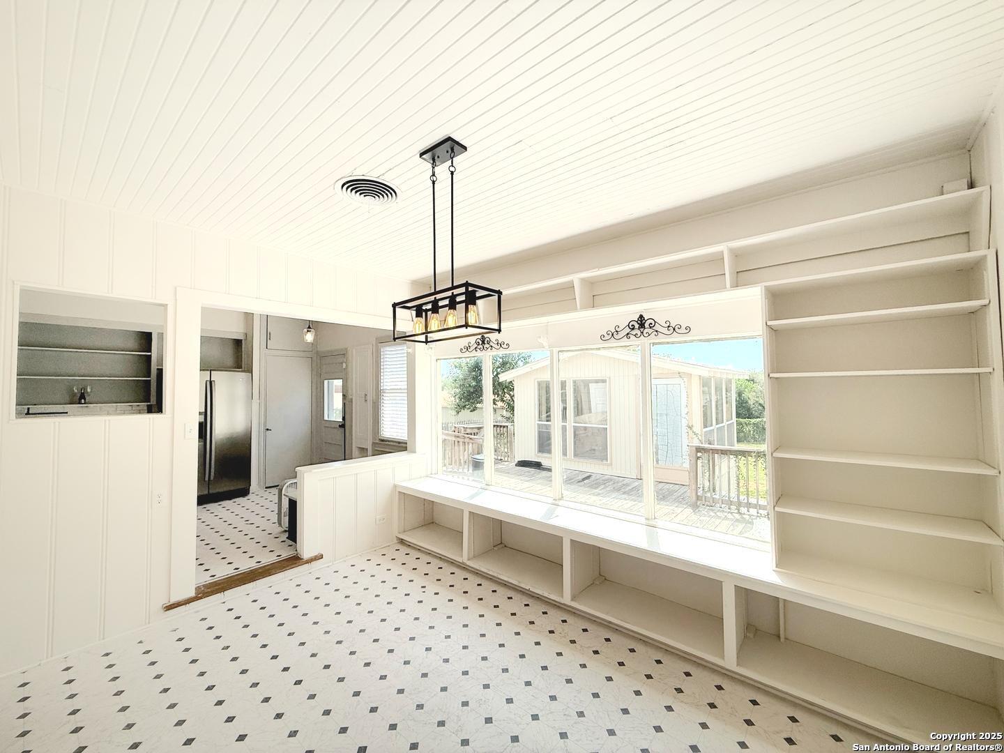 1214 Sutton San Antonio TX 78228