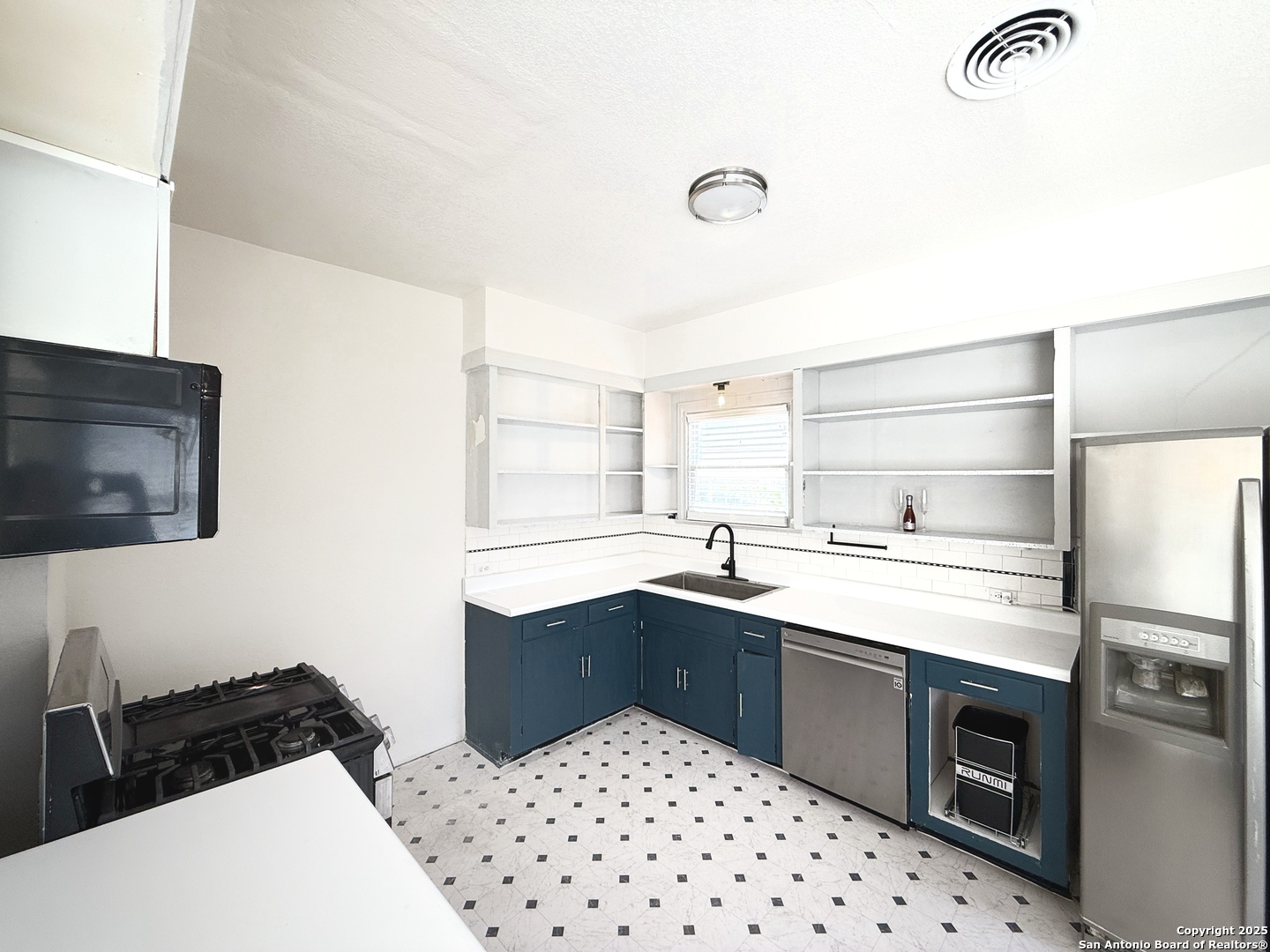 1214 Sutton San Antonio TX 78228
