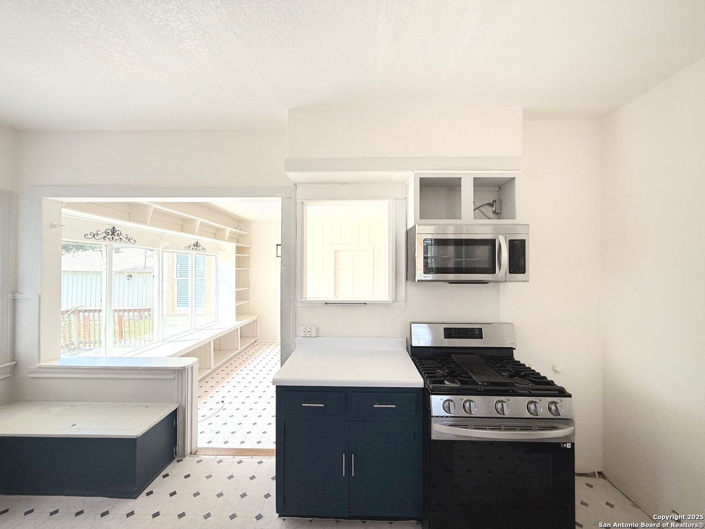1214 Sutton San Antonio TX 78228