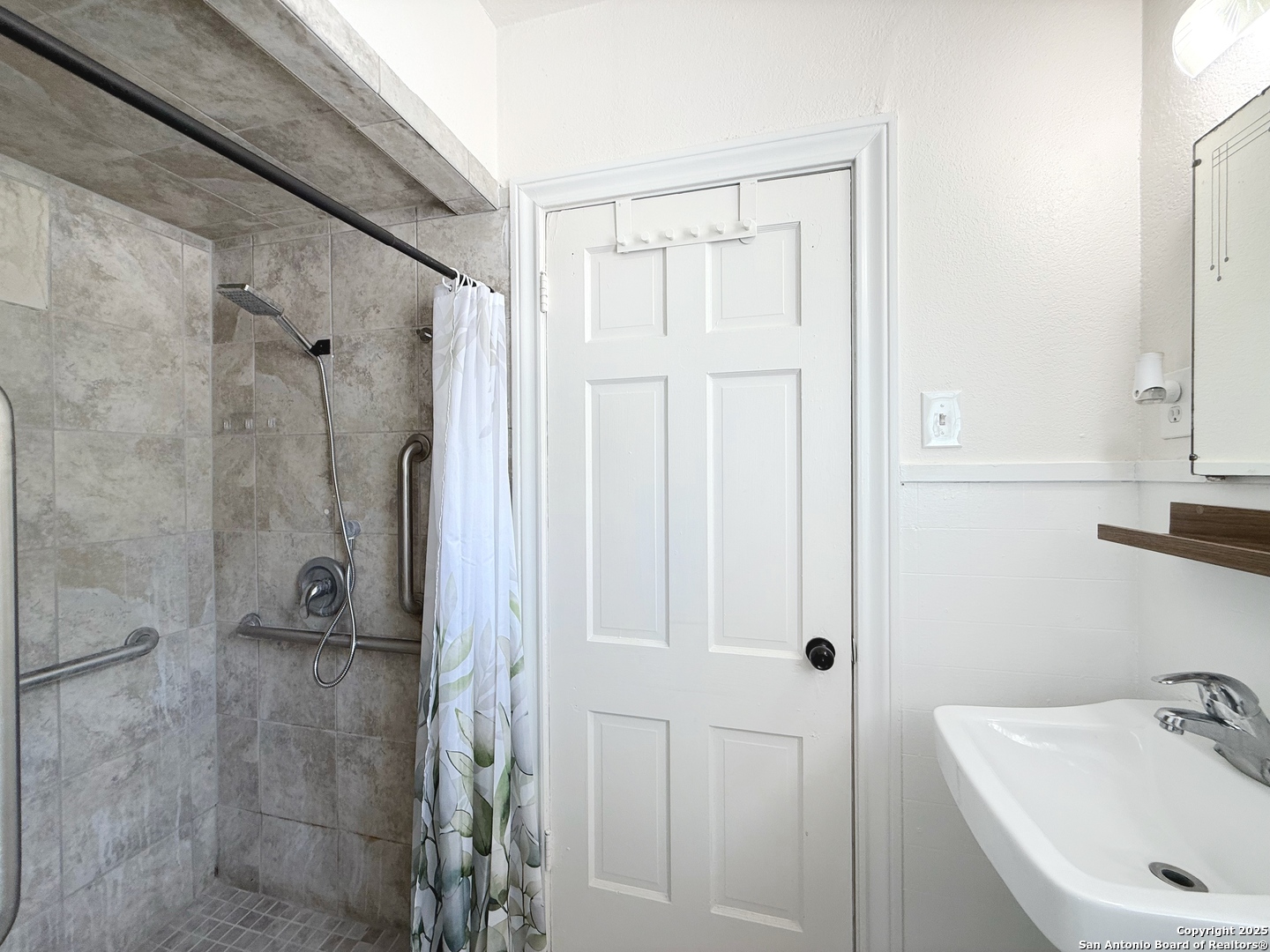 1214 Sutton San Antonio TX 78228