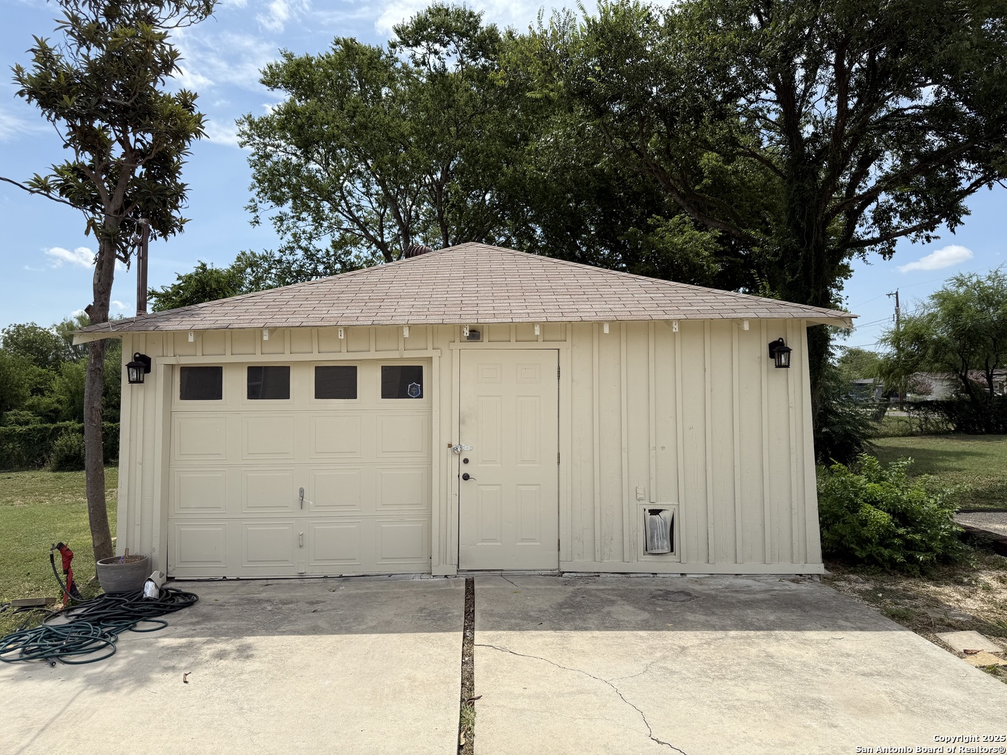 1214 Sutton San Antonio TX 78228
