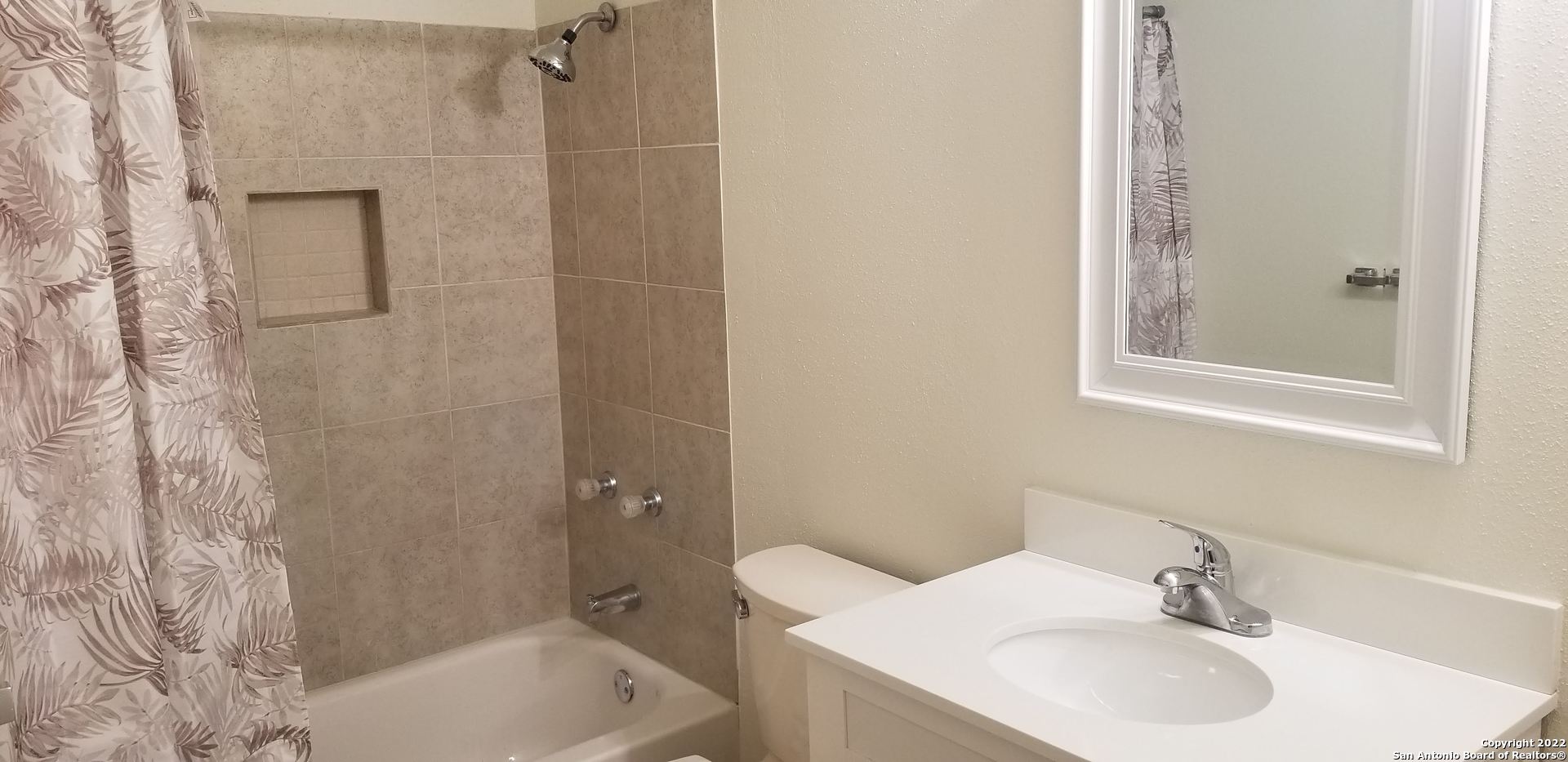 8435 Forest Ridge San Antonio TX 78239