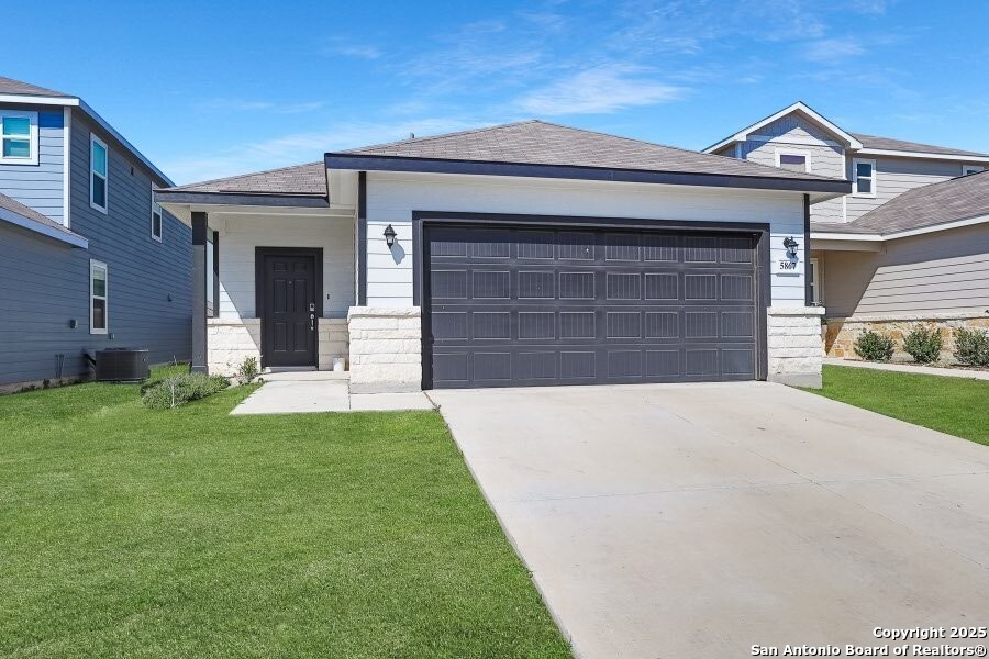 5867 Hematite Rim San Antonio TX 78222