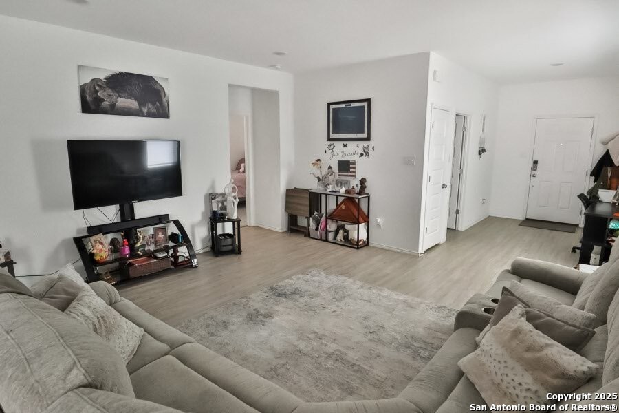 5867 Hematite Rim San Antonio TX 78222