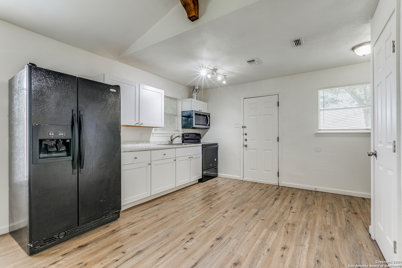 1731 Escalon Avenue San Antonio TX 78221
