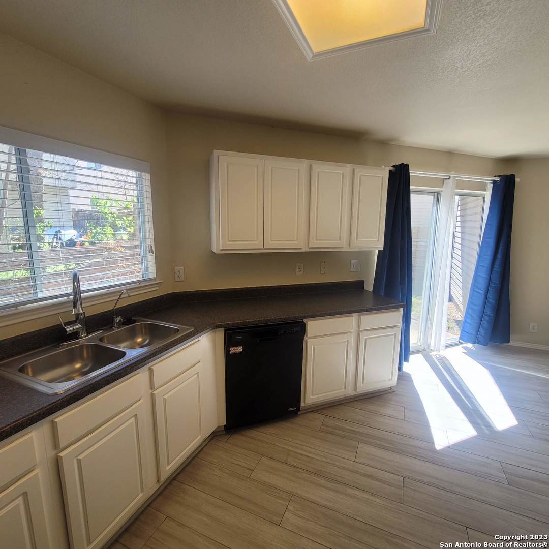 42 Latrobe Post San Antonio TX 78240