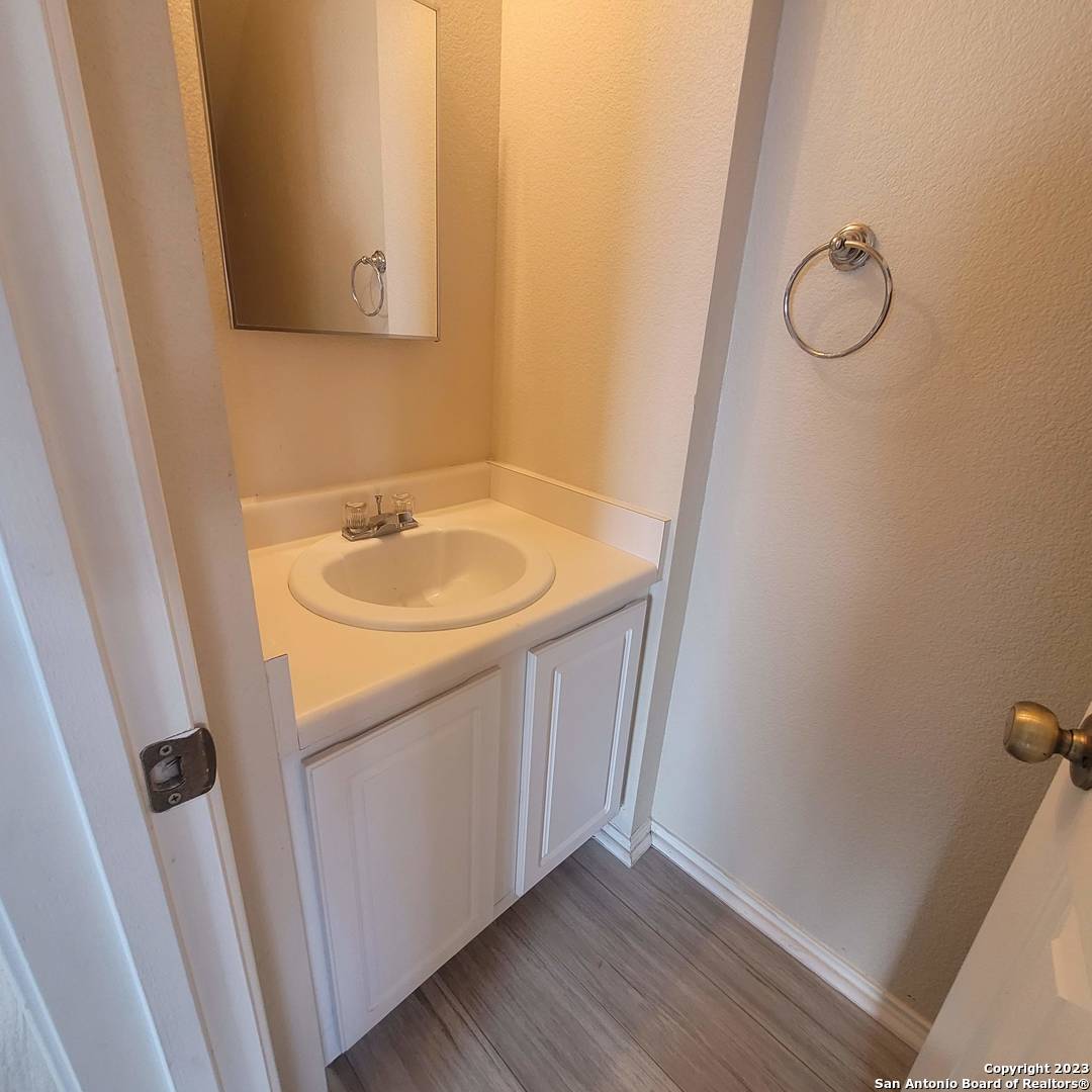 42 Latrobe Post San Antonio TX 78240