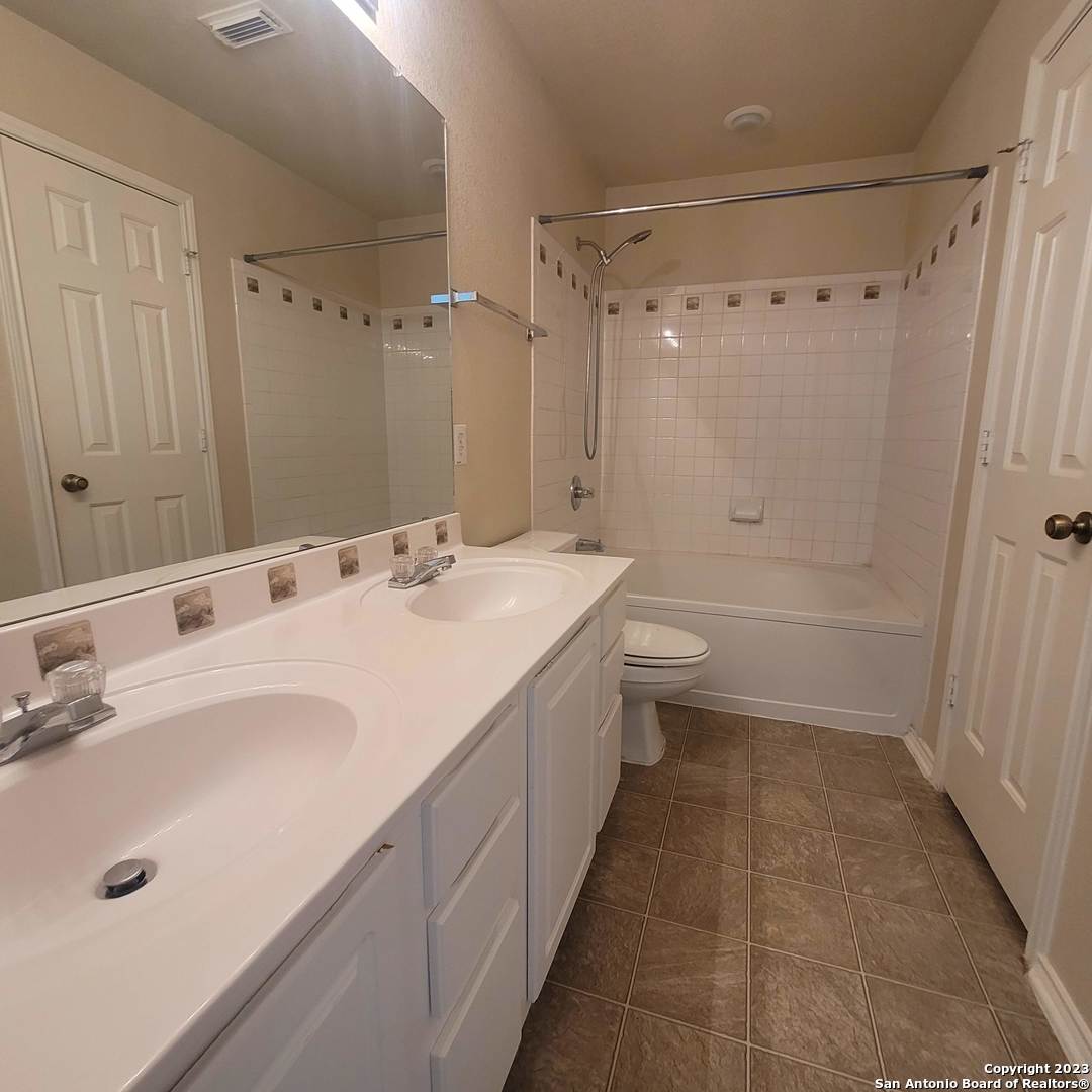 42 Latrobe Post San Antonio TX 78240