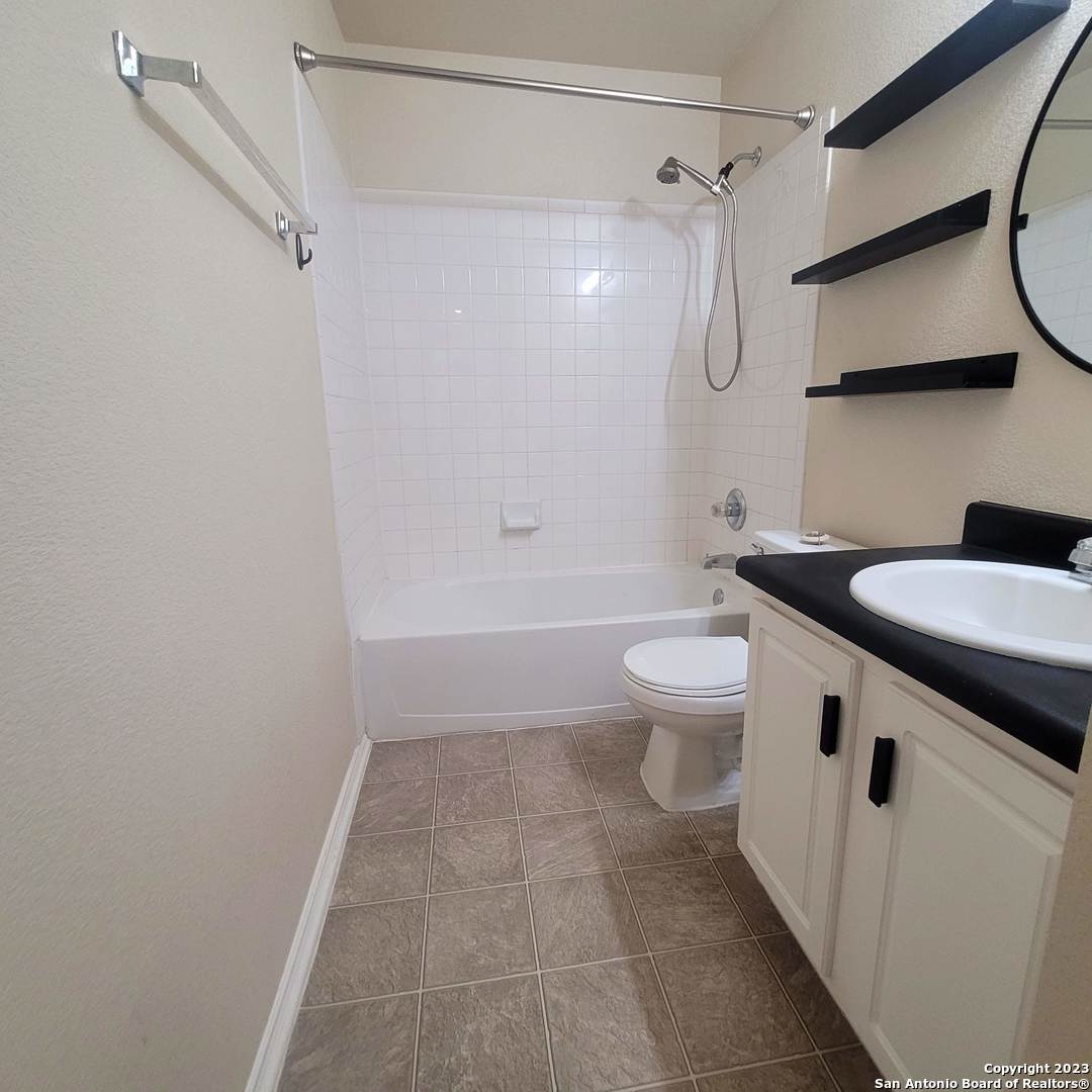 42 Latrobe Post San Antonio TX 78240