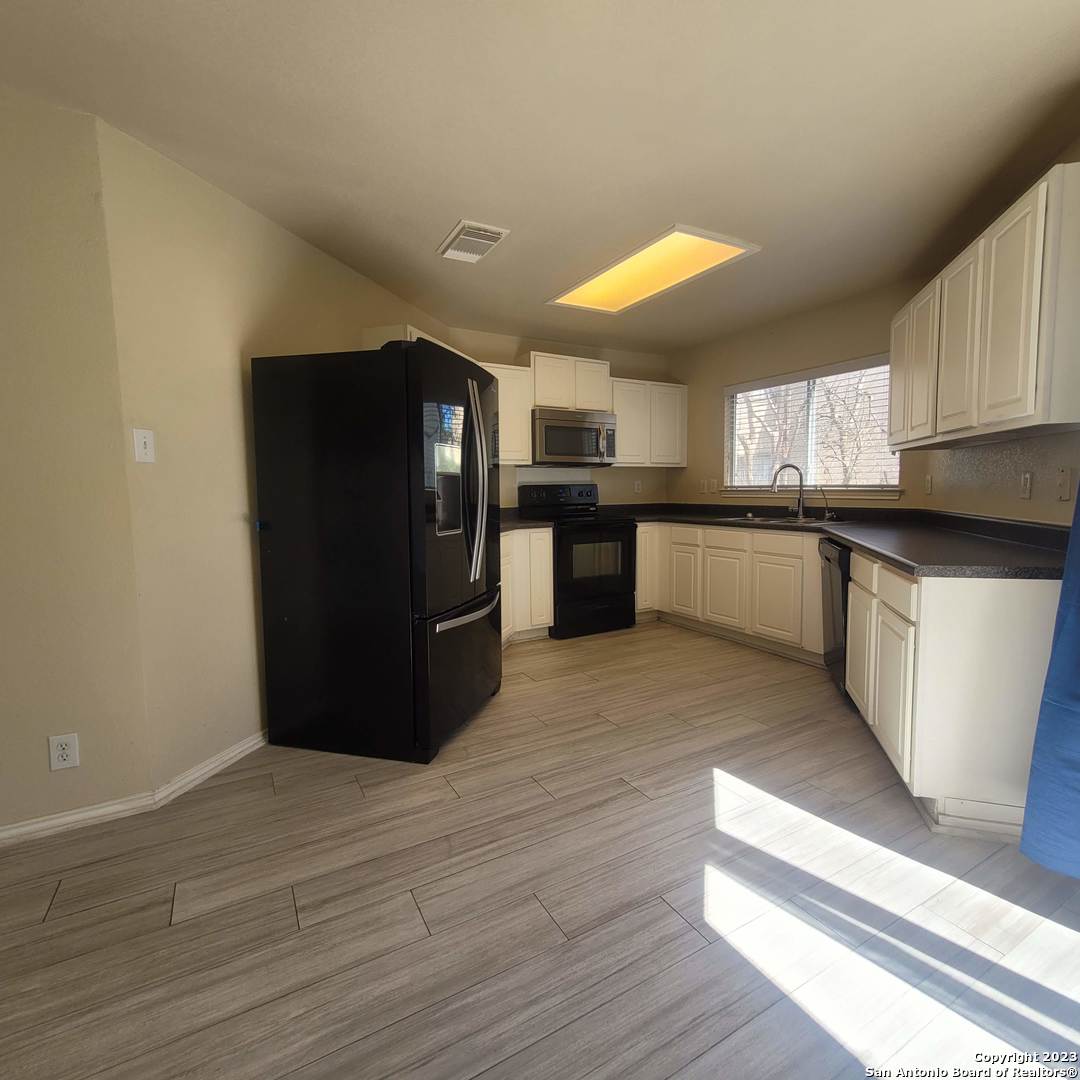 42 Latrobe Post San Antonio TX 78240