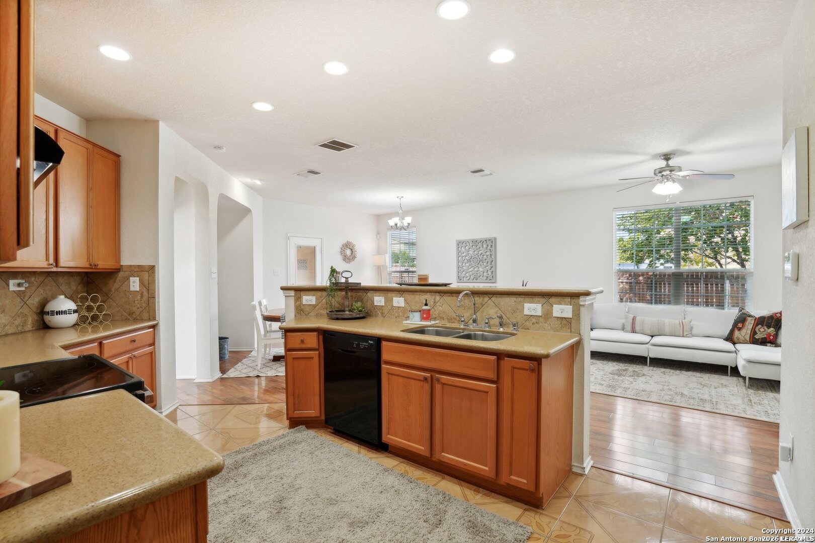 224 Hinge Chase Cibolo TX 78108