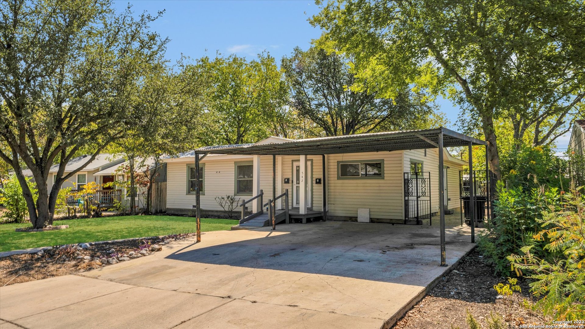 542 Thorain Boulevard San Antonio TX 78212