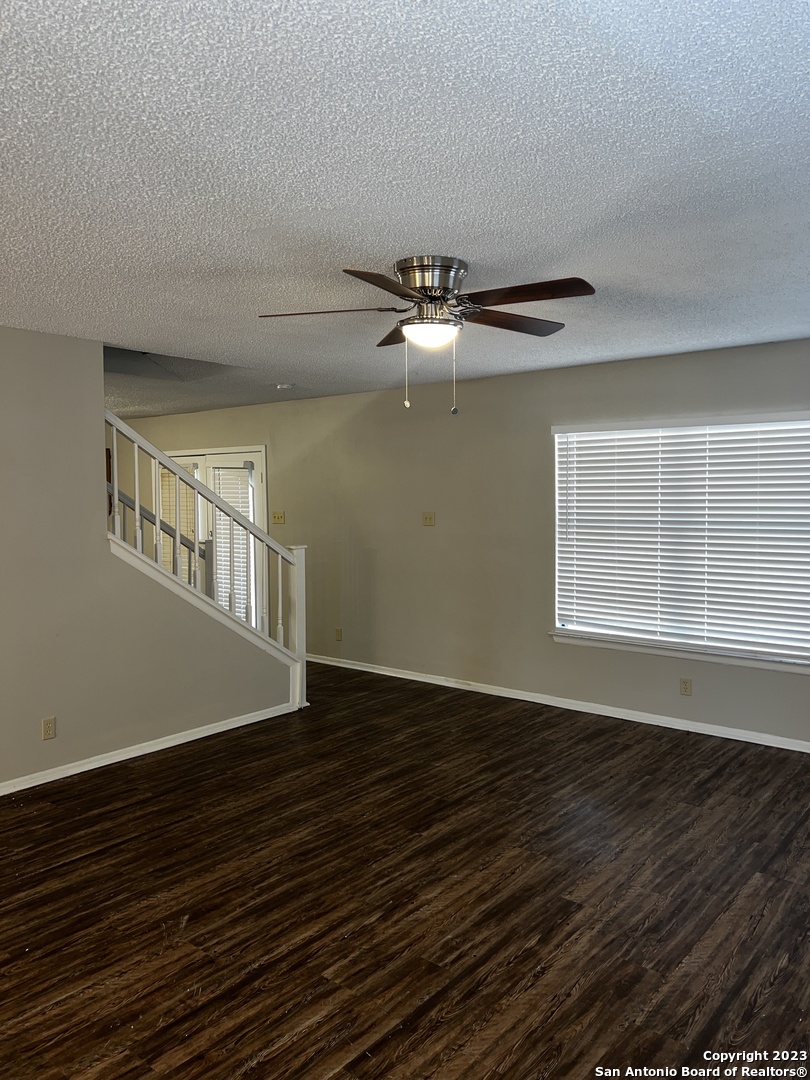822 Meadow Dale Converse TX 78109