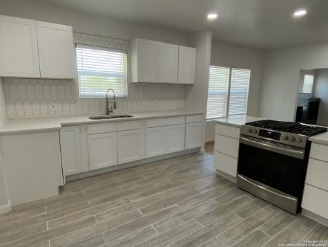 202 Mccauley Boulevard San Antonio TX 78221