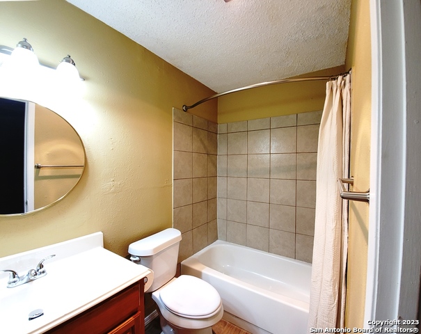915 Hayloft Lane San Antonio TX 78245
