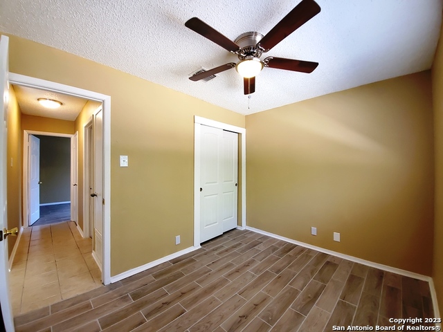 915 Hayloft Lane San Antonio TX 78245