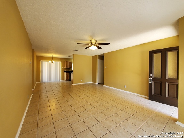 915 Hayloft Lane San Antonio TX 78245
