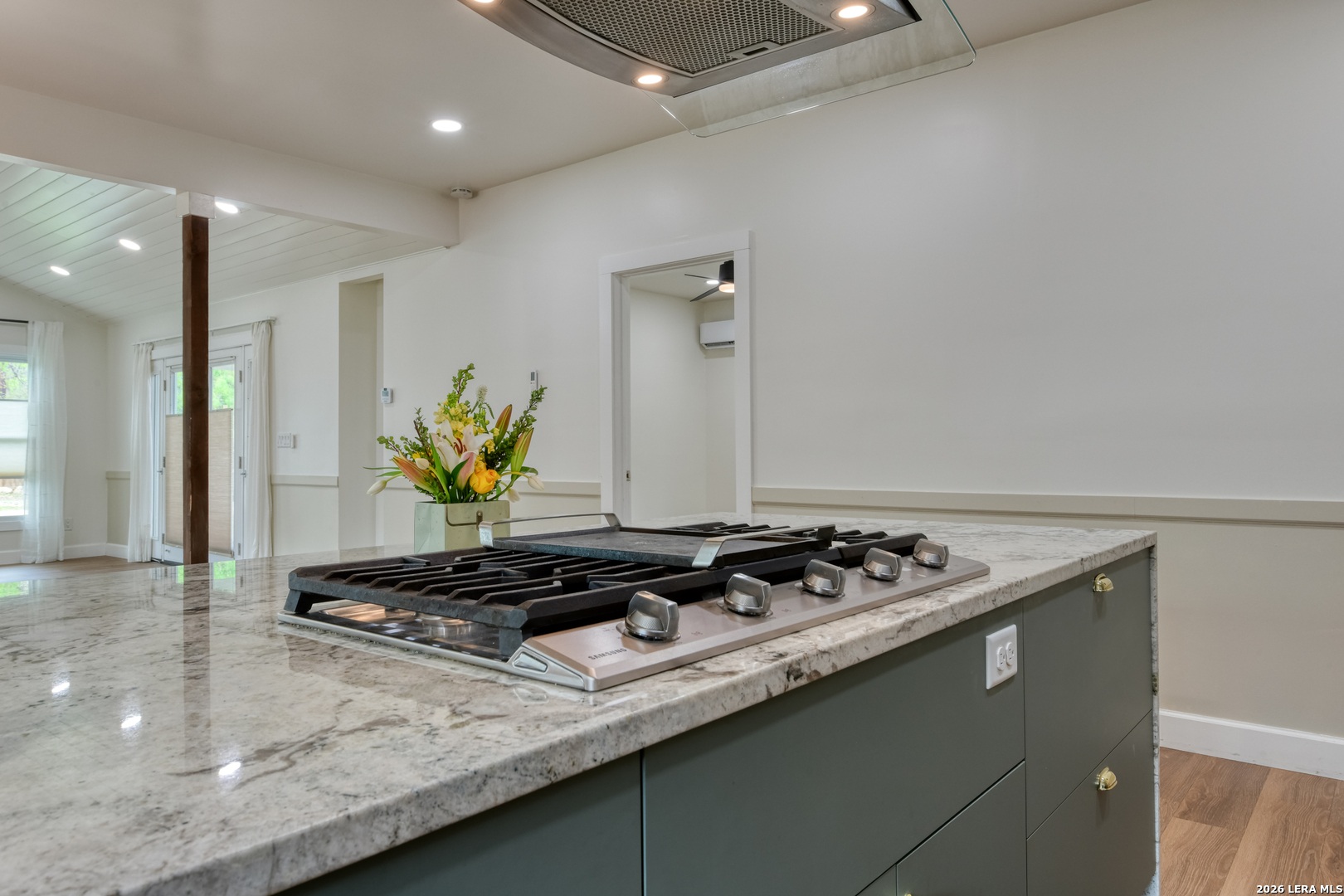 523 E Huisache Avenue San Antonio TX 78212