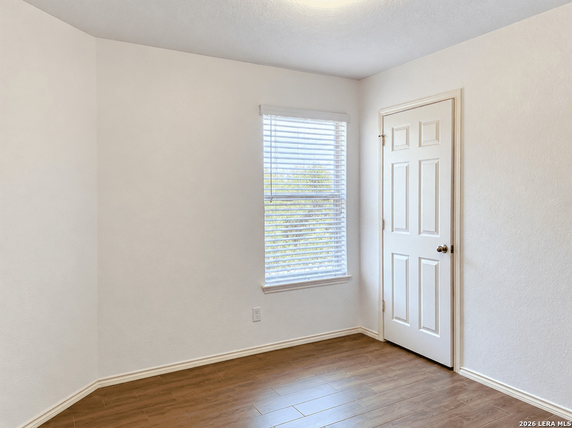 13002 Napoli Valle San Antonio TX 78253