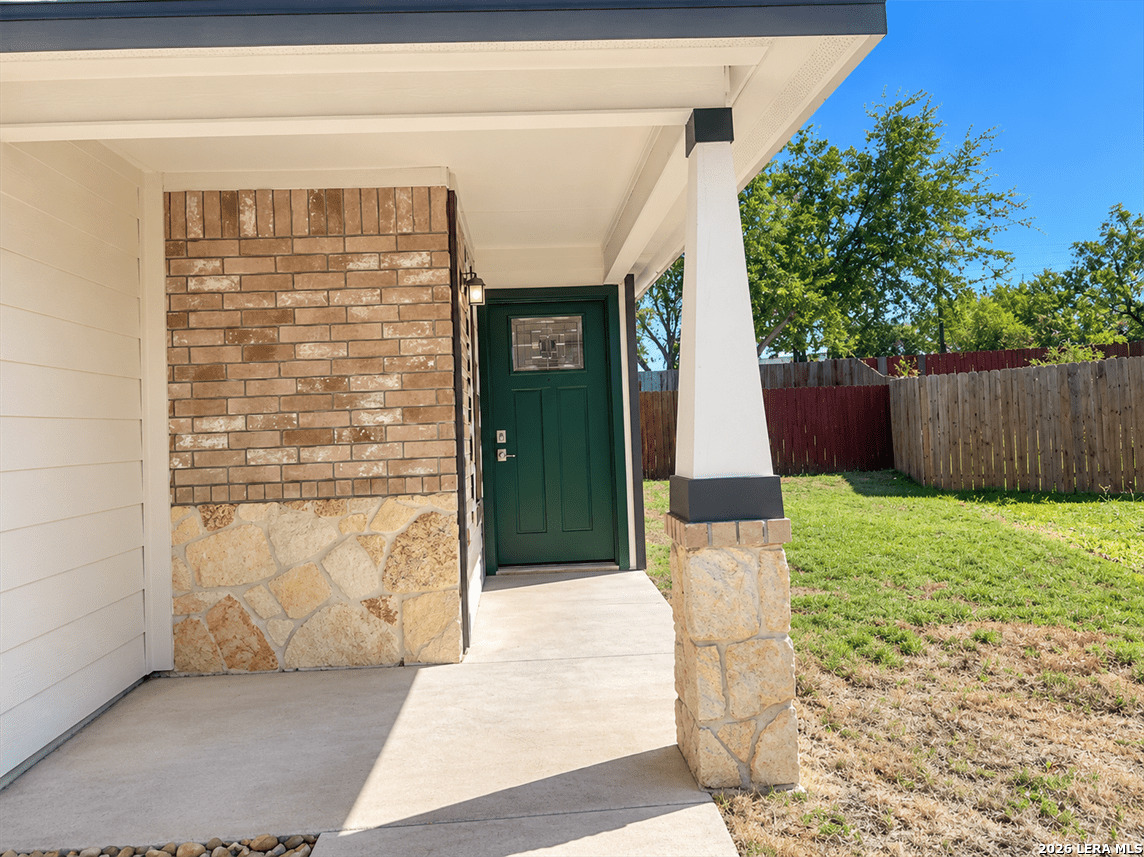 13002 Napoli Valle San Antonio TX 78253