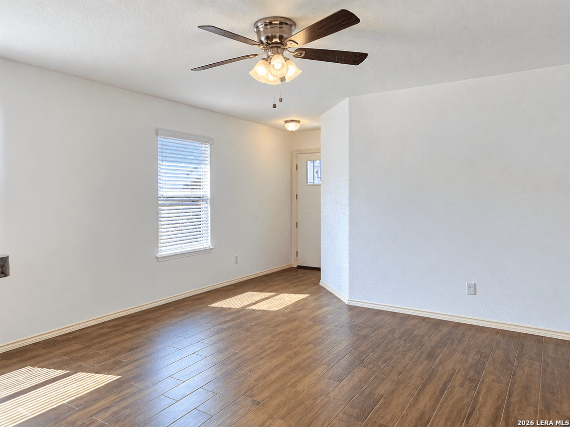 13002 Napoli Valle San Antonio TX 78253