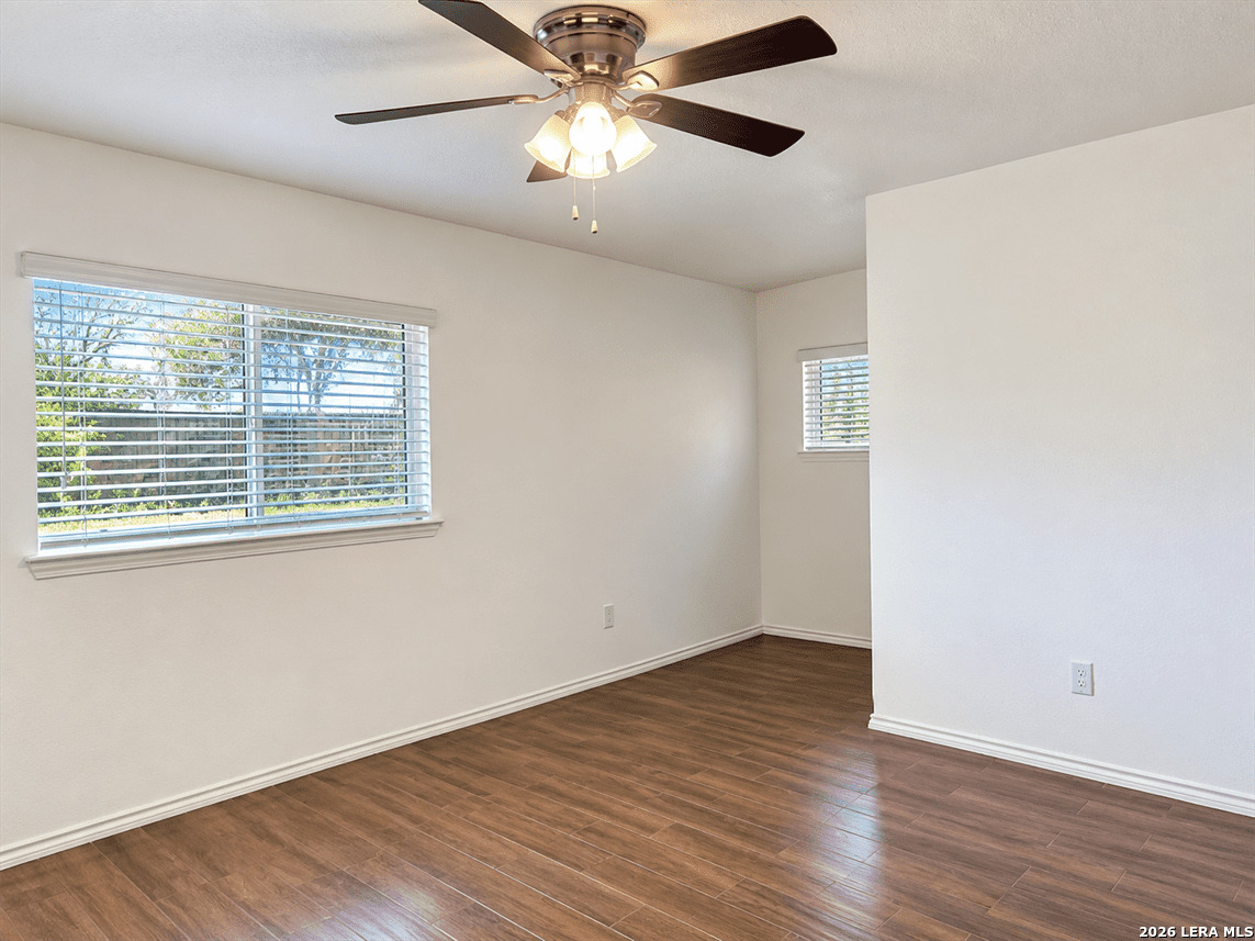13002 Napoli Valle San Antonio TX 78253