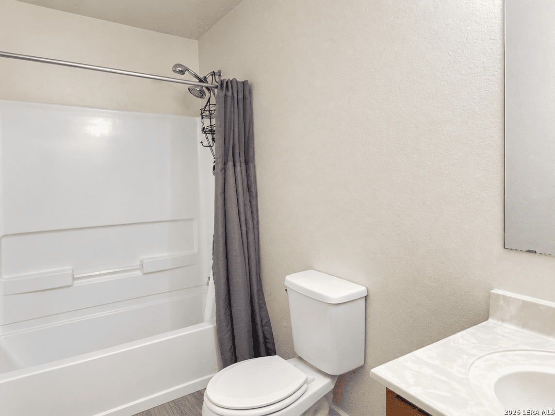 13002 Napoli Valle San Antonio TX 78253